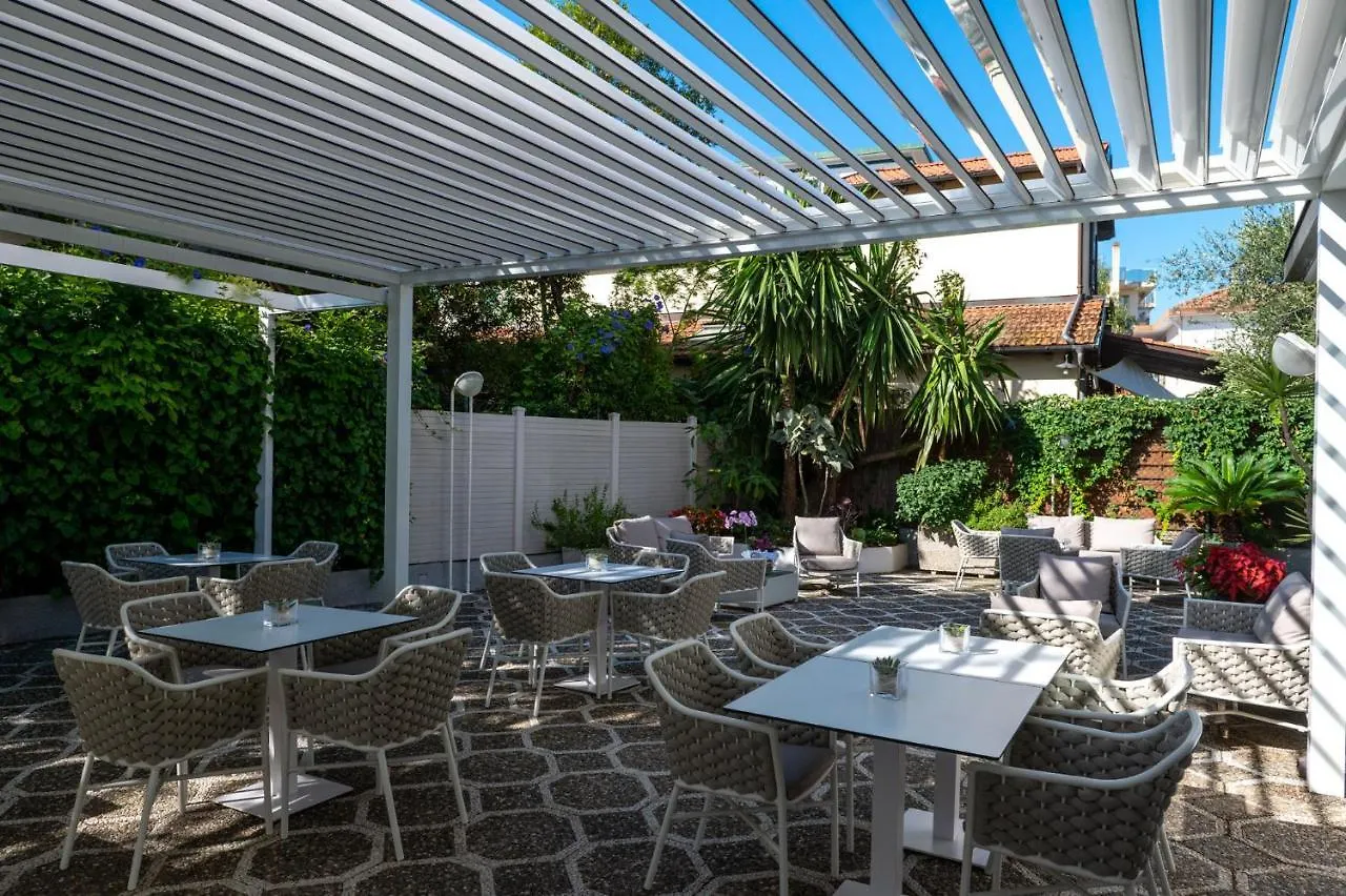 Hotel Helios Diano Marina