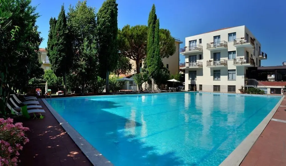 Hotel Helios Diano Marina