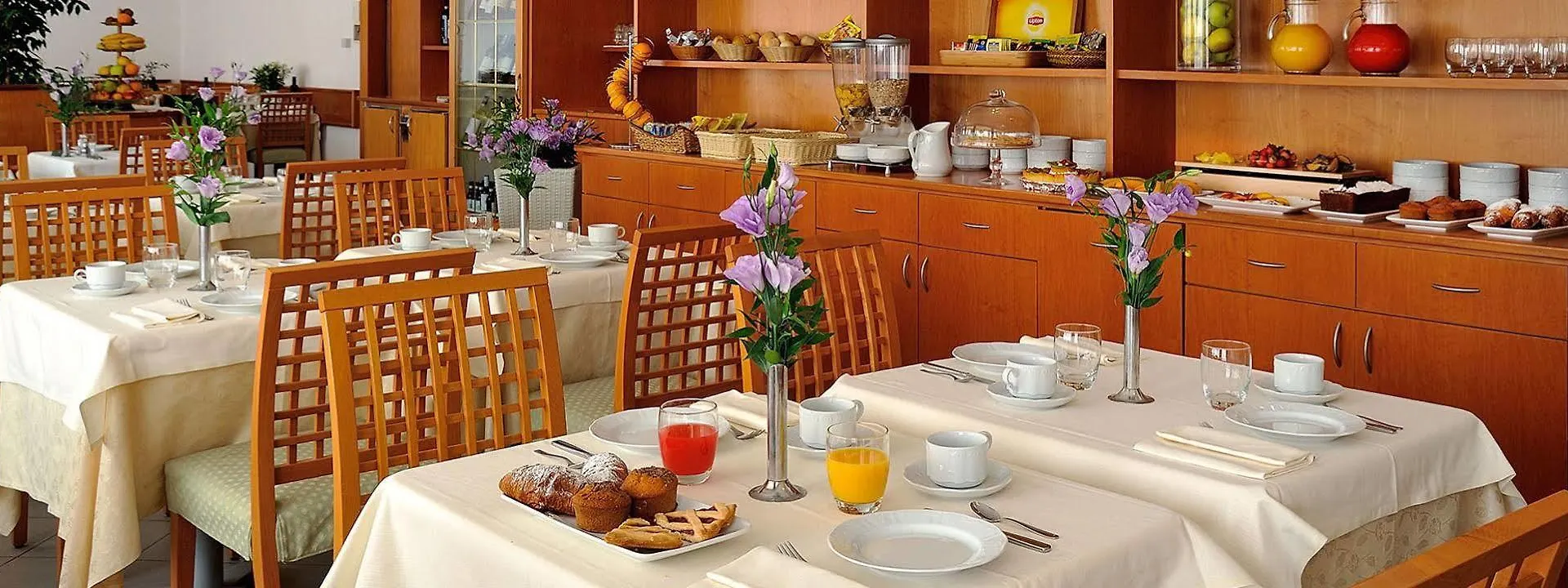 Hotel Helios Diano Marina 3*,  Italien