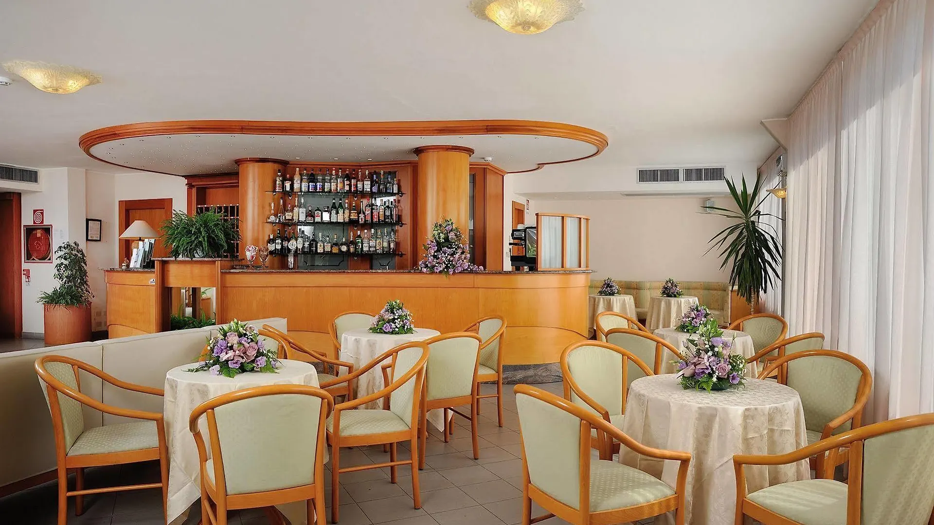 Hotel Helios Diano Marina